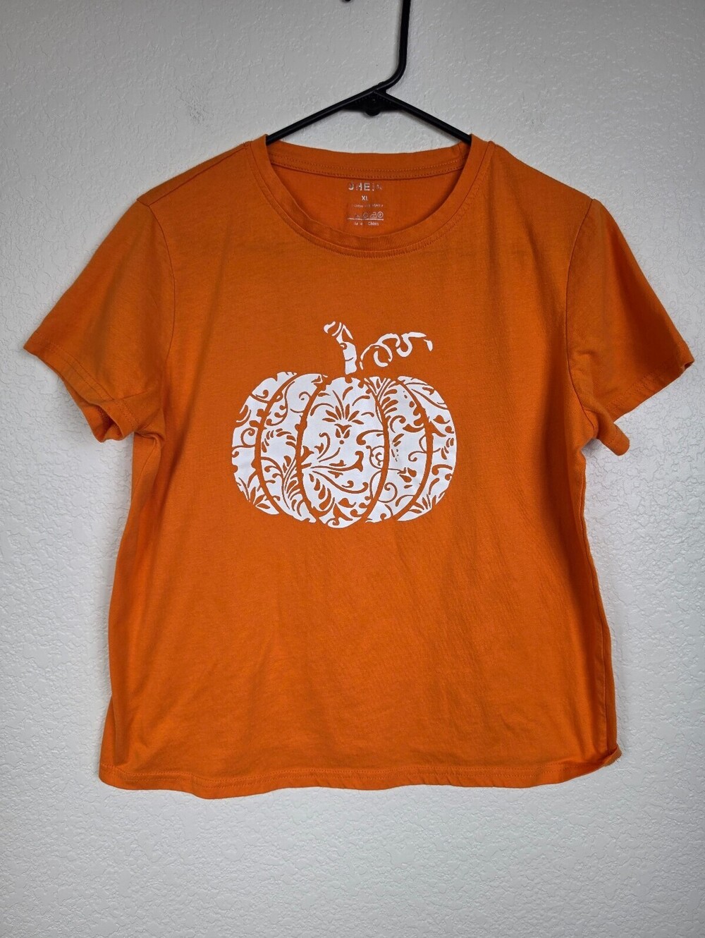 Women's Orange Pumpkin Graphic T-Shirt XL